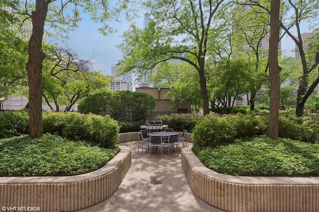 10 E Ontario St Unit 1304, Chicago, IL 60611 - surrounding community featuring outdoor dining area and a patio area