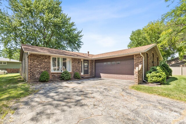 865 Stonewall Dr, Bourbonnais, IL 60914 - photo 2