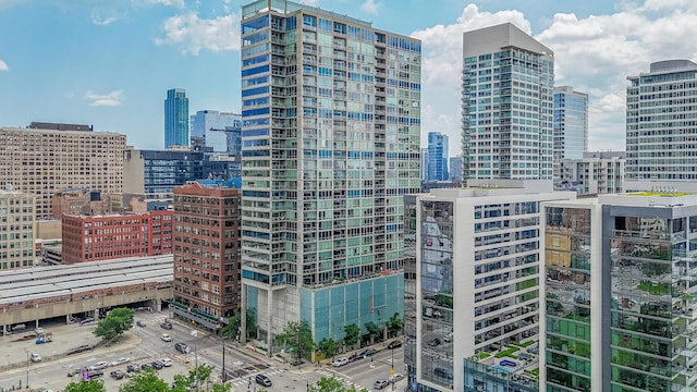 611 S Wells St Unit 2301, Chicago, IL 60607 - city view
