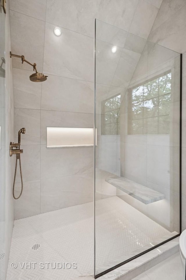 759 Strawberry Hill Dr, Glencoe, IL 60022 - full bathroom featuring walk in shower