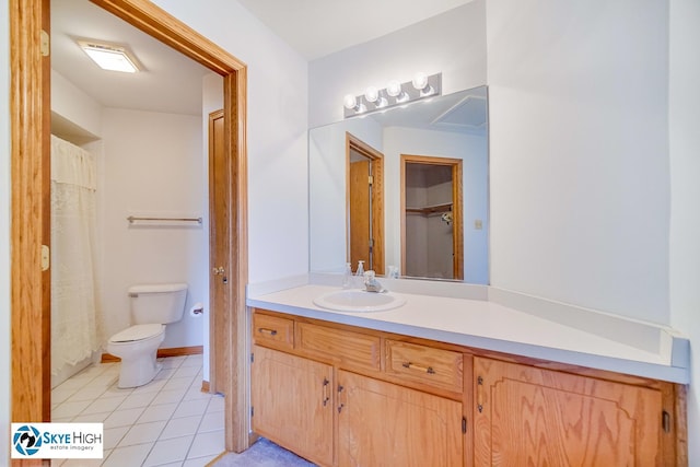 10825 Kathleen Ct Unit D, Palos Hills, IL 60465 - bathroom featuring tile patterned flooring and vanity