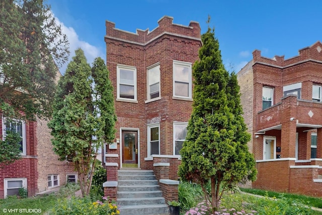 4925 W Cullom Ave, Chicago, IL 60641 - photo 1