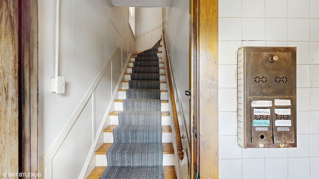 4925 W Cullom Ave, Chicago, IL 60641 - photo 2