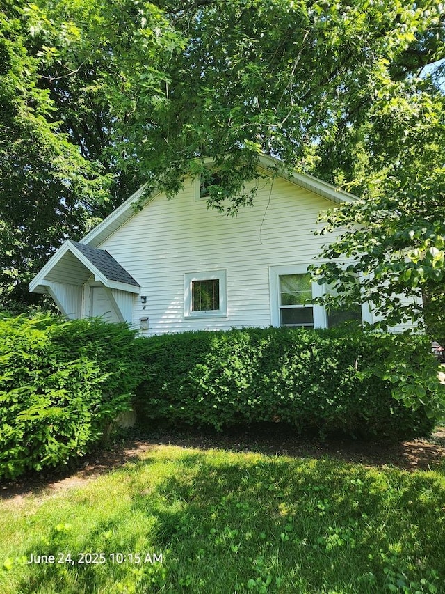 6 O Neil Ct, Champaign, IL 61820 - view of side of home