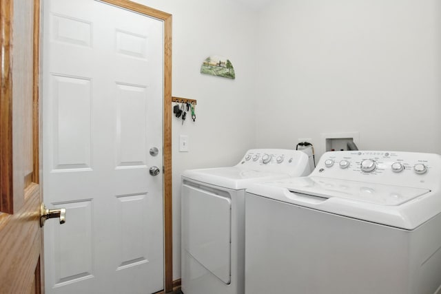 406 Kresswood Dr, Mchenry, IL 60050 - washroom with washer and clothes dryer