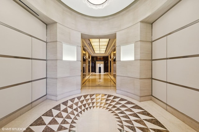 401 N Wabash St Unit 33A, Chicago, IL 60611 - hallway with inlaid floor details