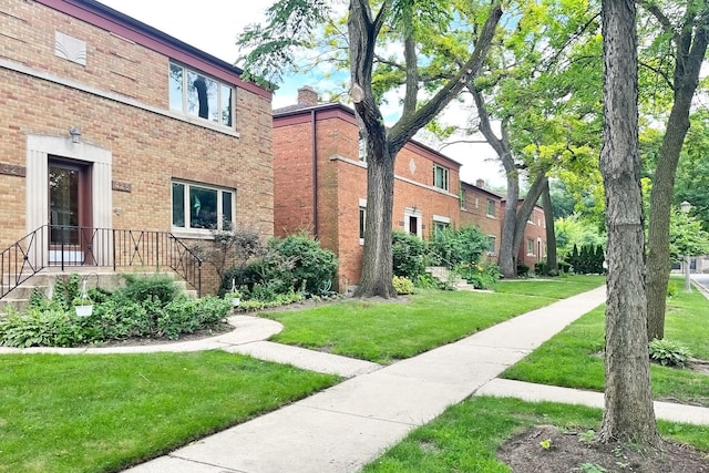 423 Edgewood Pl Unit 2, River Forest, IL 60305 - surrounding community with a yard
