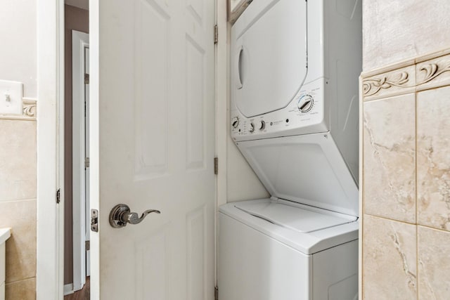 9815 Nottingham Ave Unit 201, Chicago Ridge, IL 60415 - washroom with estacked washer and dryer