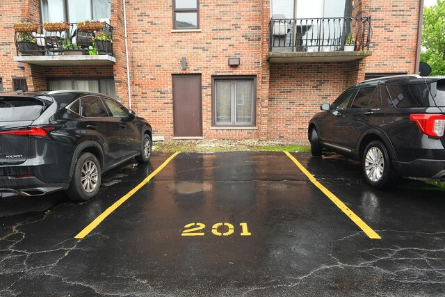 9815 Nottingham Ave Unit 201, Chicago Ridge, IL 60415 - view of uncovered parking lot
