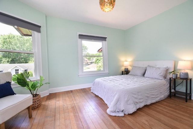 125 S Ridgeland Ave, Oak Park, IL 60302 - bedroom featuring hardwood / wood-style flooring and baseboards