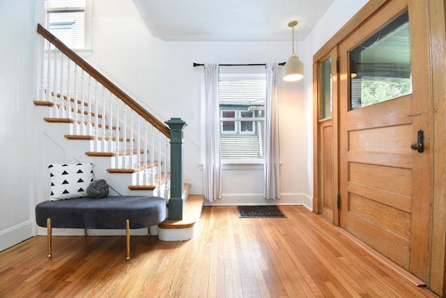 125 S Ridgeland Ave, Oak Park, IL 60302 - foyer entrance with light wood-style floors and stairway