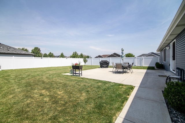 1867 Robert Dr, Bourbonnais, IL 60914 - fenced backyard featuring a patio
