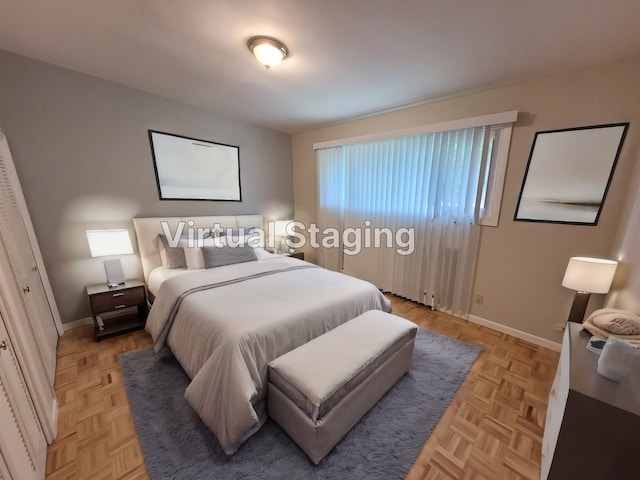 864 Sumac Rd, Highland Park, IL 60035 - bedroom featuring baseboards