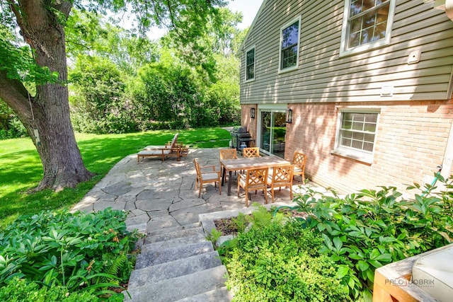 560 Golf Ln, Lake Forest, IL 60045 - view of patio / terrace featuring a grill and outdoor dining area