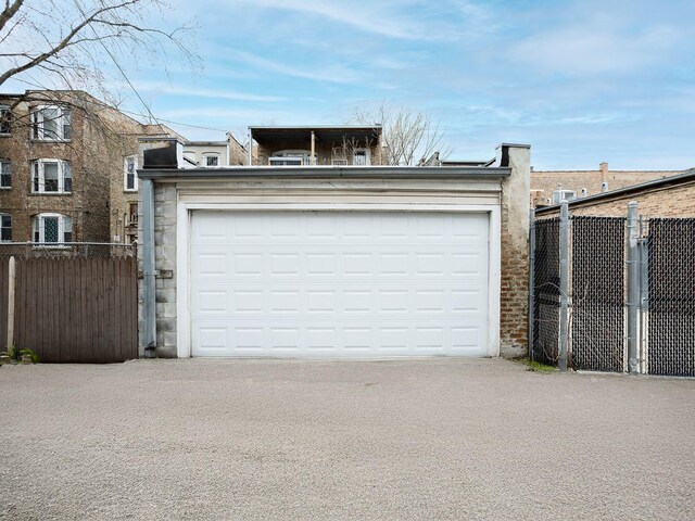 6111 S Eberhart Ave, Chicago, IL 60637 - photo 19