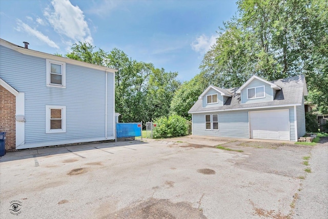 10730 S Ridgeland St, Worth, IL 60482 - view of property exterior with a garage