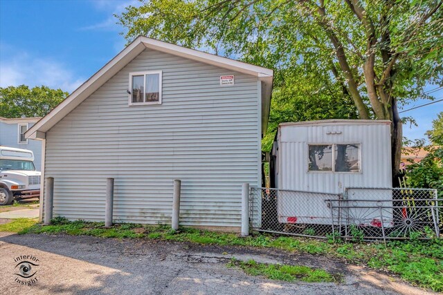 10730 S Ridgeland St, Worth, IL 60482 - view of side of home