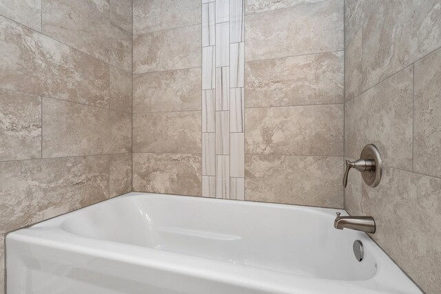 12123 S 72nd Ct, Palos Heights, IL 60463 - full bath with a tub to relax in