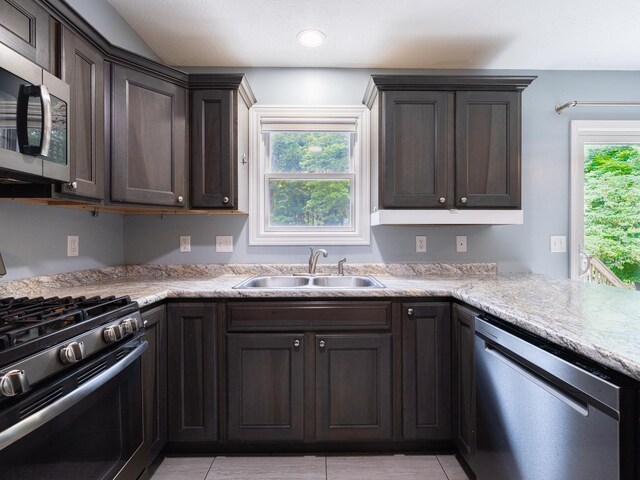 25 Greenbriar Rd, Mackinaw, IL 61755 - photo 8