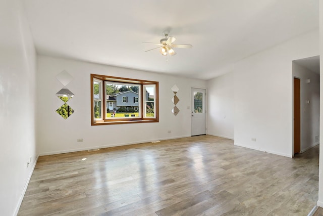 4113 Luckie Ct, Zion, IL 60099 - unfurnished room with ceiling fan and light wood-style floors