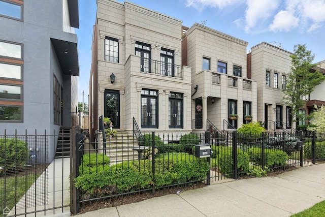 2149 W Huron St, Chicago, IL 60612 - photo 1