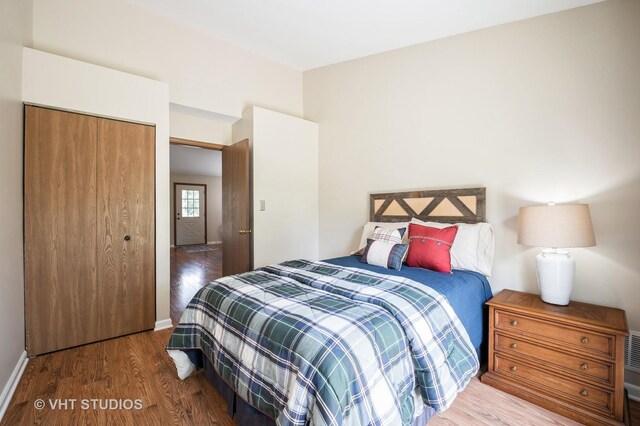 5145 Pembrook Ct, Gurnee, IL 60031 - bedroom with wood finished floors and a closet