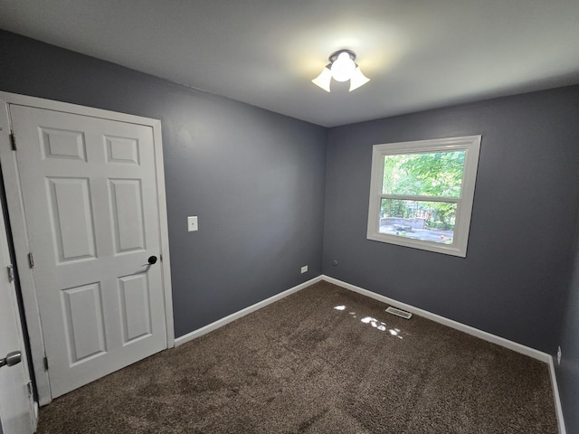 423 W Walnut Dr, Streamwood, IL 60107 - empty room featuring carpet flooring and baseboards
