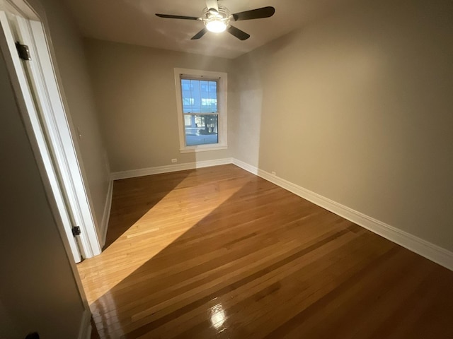 6257 N Sheridan Rd Unit 39, Chicago, IL 60660 - unfurnished room with dark wood-type flooring and ceiling fan