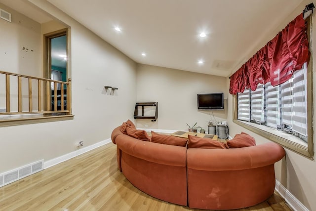 126 Oak Ave, Wood Dale, IL 60191 - living room with wood finished floors and recessed lighting