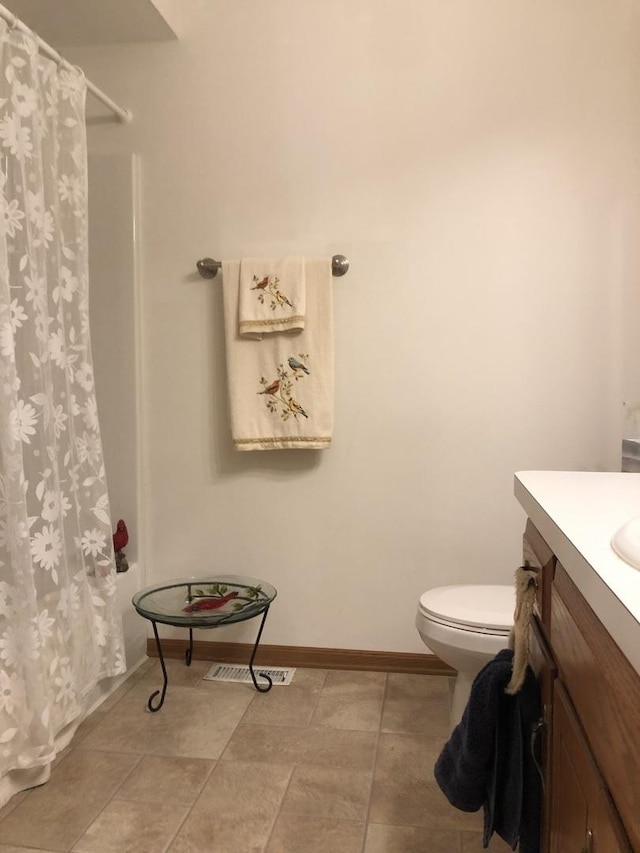 181 Saenz Ln Unit 181, Joliet, IL 60436 - bathroom with vanity and a shower with shower curtain