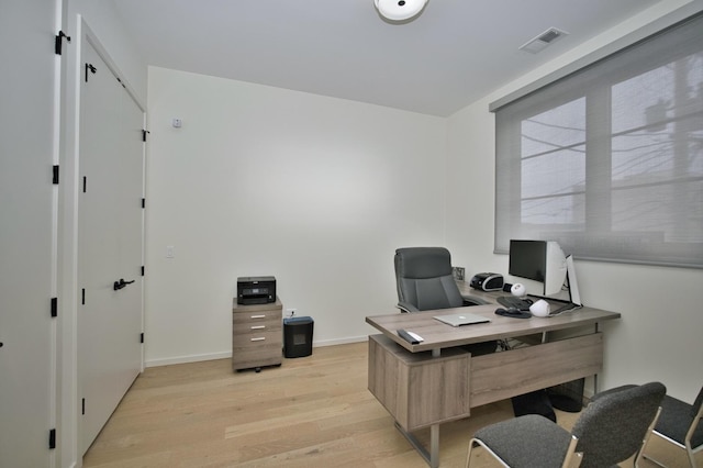 522 N Western Ave Unit 201, Chicago, IL 60612 - home office featuring light wood-style flooring and baseboards