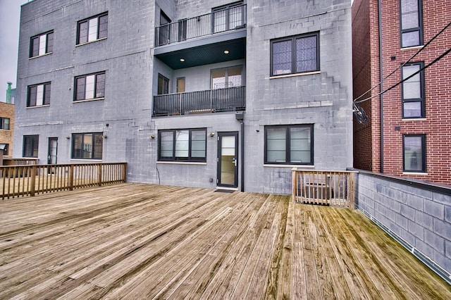 522 N Western Ave Unit 201, Chicago, IL 60612 - view of wooden deck