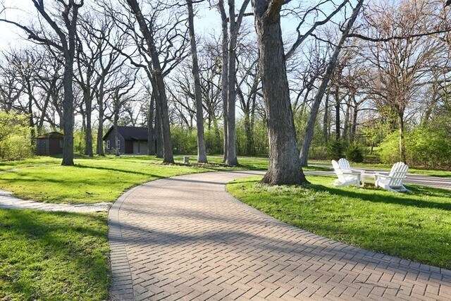8100 S County Line Rd, Burr Ridge, IL 60527 - photo 3