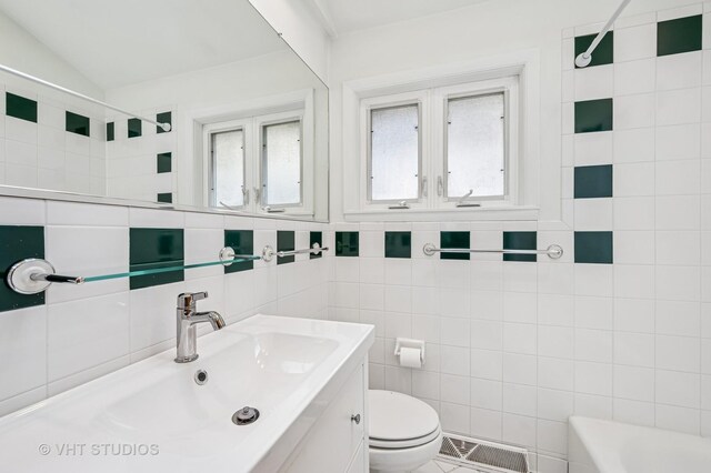 5857 N Central Ave, Chicago, IL 60646 - photo 11