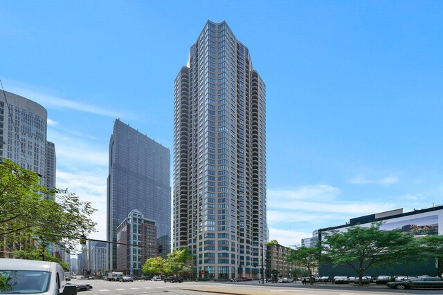 400 N Lasalle Dr Unit 2007, Chicago, IL 60654 - view of building exterior with a view of city