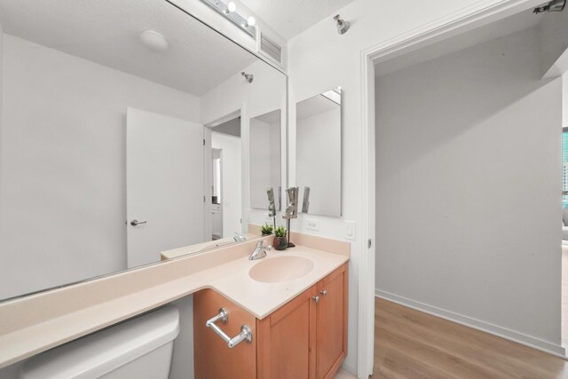 400 N Lasalle Dr Unit 2007, Chicago, IL 60654 - bathroom featuring wood finished floors and vanity