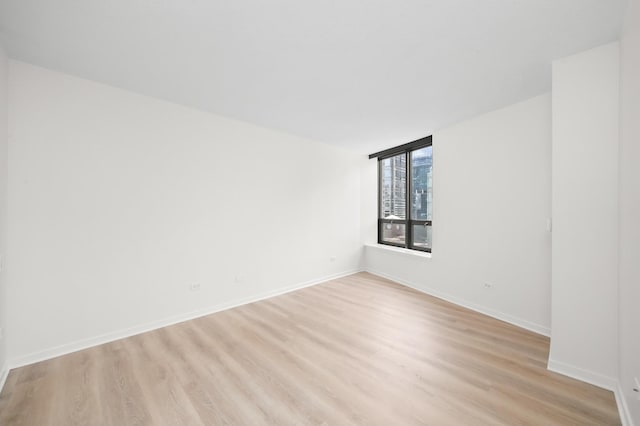 400 N Lasalle Dr Unit 2007, Chicago, IL 60654 - empty room with light wood-type flooring and baseboards