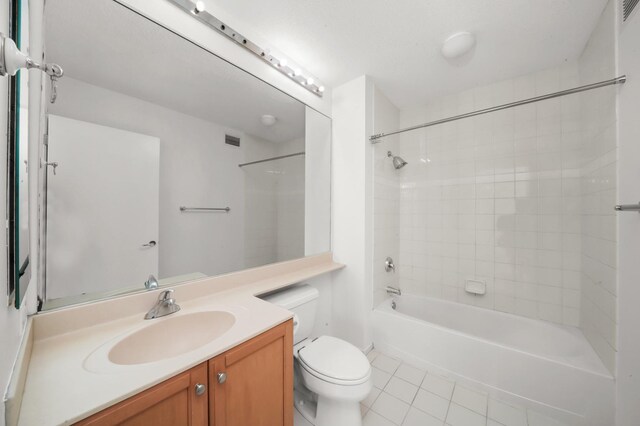 400 N Lasalle Dr Unit 2007, Chicago, IL 60654 - bathroom with tile patterned floors, vanity, and washtub / shower combination