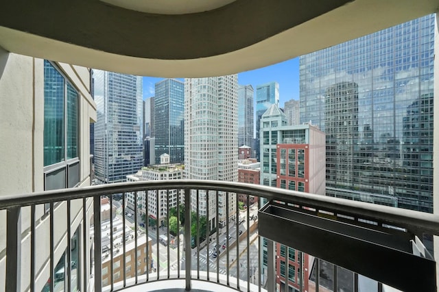 400 N Lasalle Dr Unit 2007, Chicago, IL 60654 - balcony with a skyline view