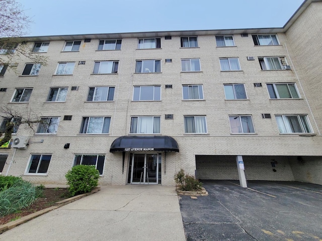 1227 S Harlem Ave Unit 208, Berwyn, IL 60402 - photo 1