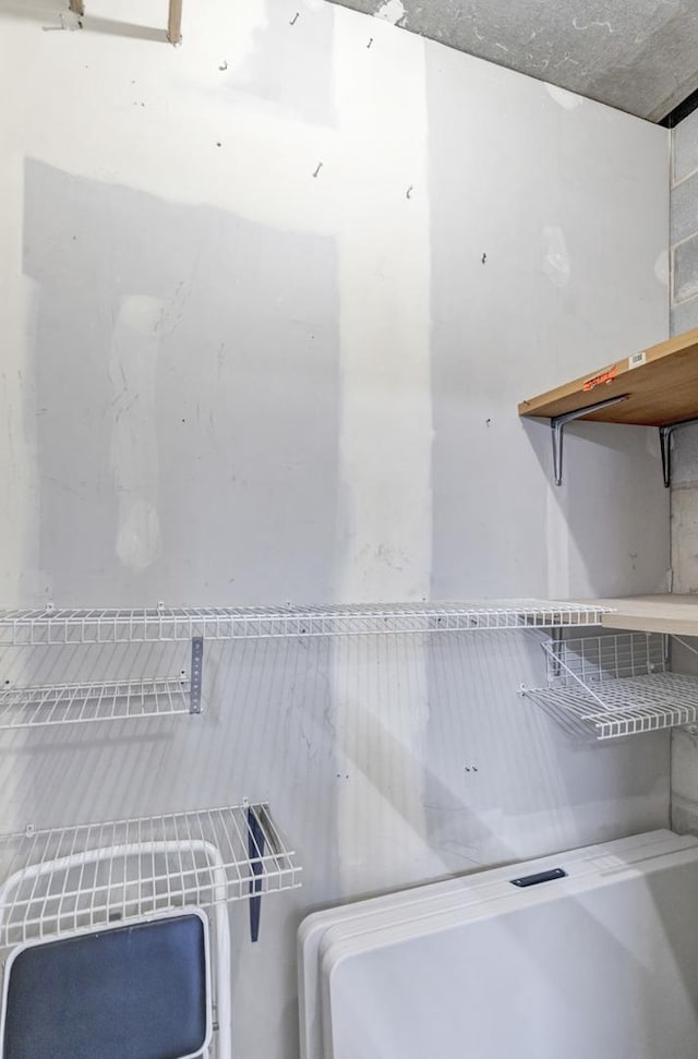 59 S Hale St Unit 402, Palatine, IL 60067 - view of laundry area