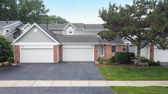 720 Hoover Dr, Carol Stream, IL 60188 - photo 1