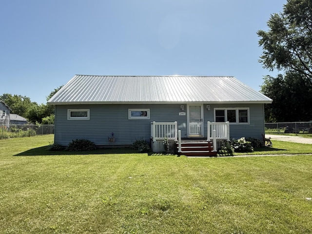 2705 Pine St, Rock Falls, IL 61071 - view of front of home featuring a metal roof