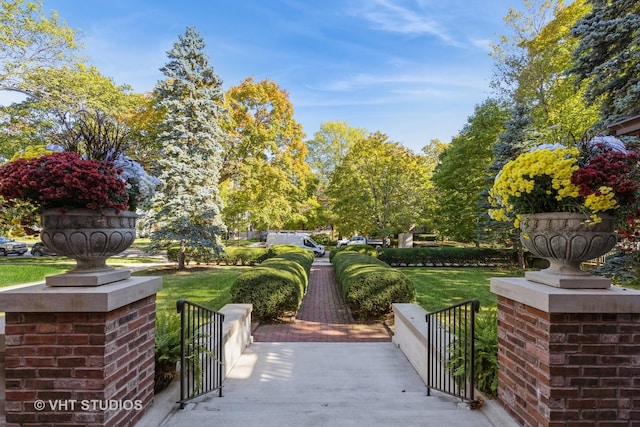 1120 Forest Ave, Evanston, IL 60202 - view of property's community with a gate and a yard