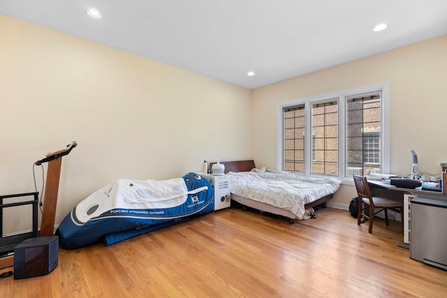 4146 Cardinal Ct, Northbrook, IL 60062 - bedroom featuring wood finished floors, a desk, recessed lighting, and fridge