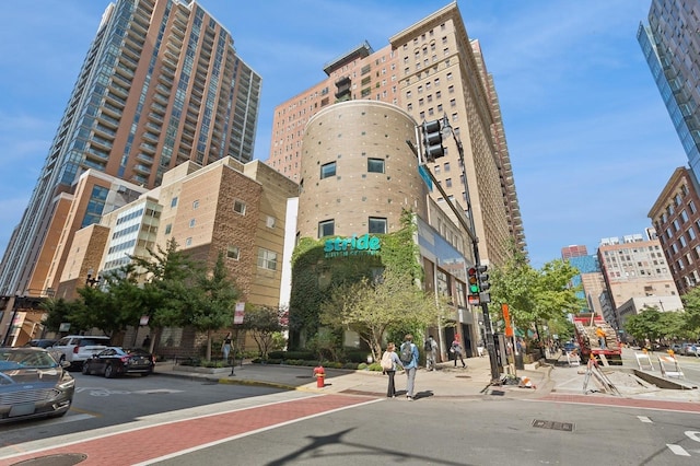 40 E 9th St Unit 802, Chicago, IL 60605 - view of building exterior with a city view