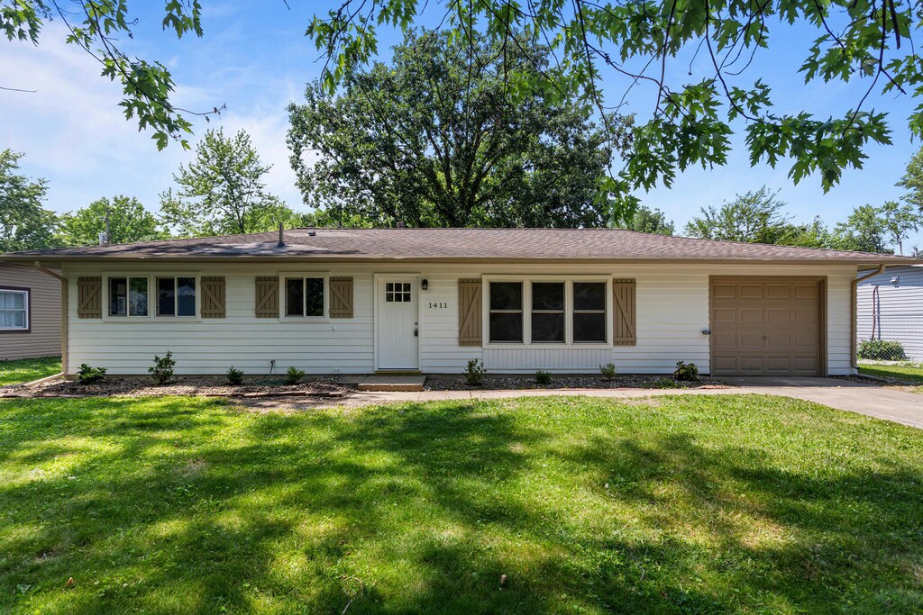 1411 Rosewood Dr, Champaign, IL 61821 - photo 1