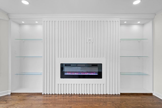 8416 S Bennett Ave, Chicago, IL 60617 - detailed view of wood finished floors, recessed lighting, and a glass covered fireplace