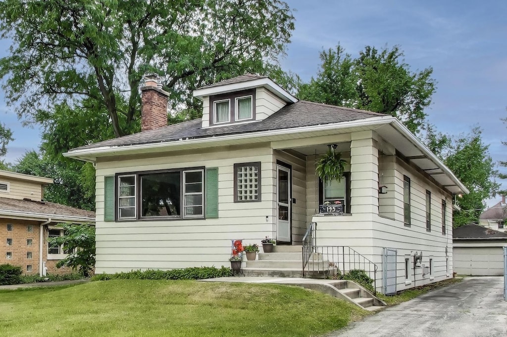 195 Ridgewood Rd, Riverside, IL 60546 - photo 1