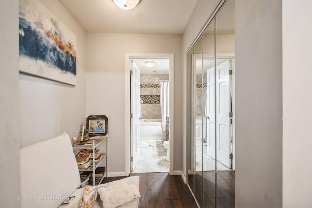 837 Hamlin Ave, Flossmoor, IL 60422 - hallway featuring wood finished floors and baseboards